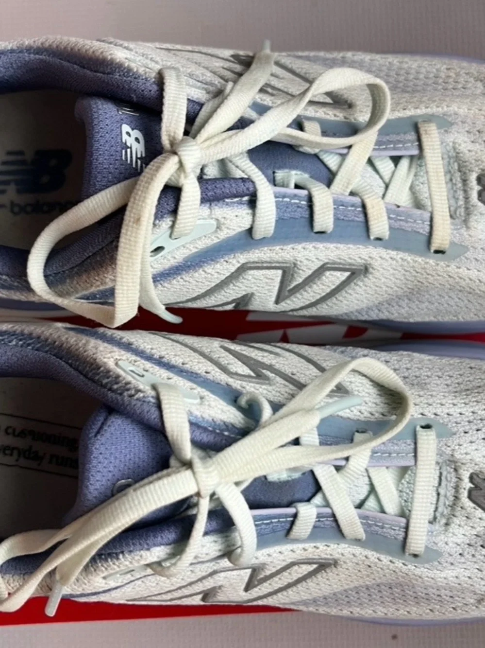 New Balance Fresh Foam 1080 Women’s Running Shoe Size 10